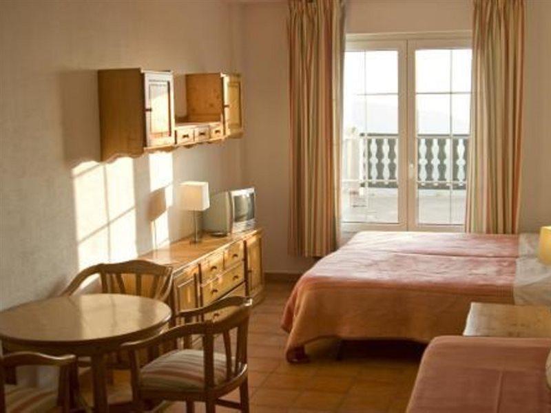 סיירה נבדה Apartamentos Montreal מראה חיצוני תמונה