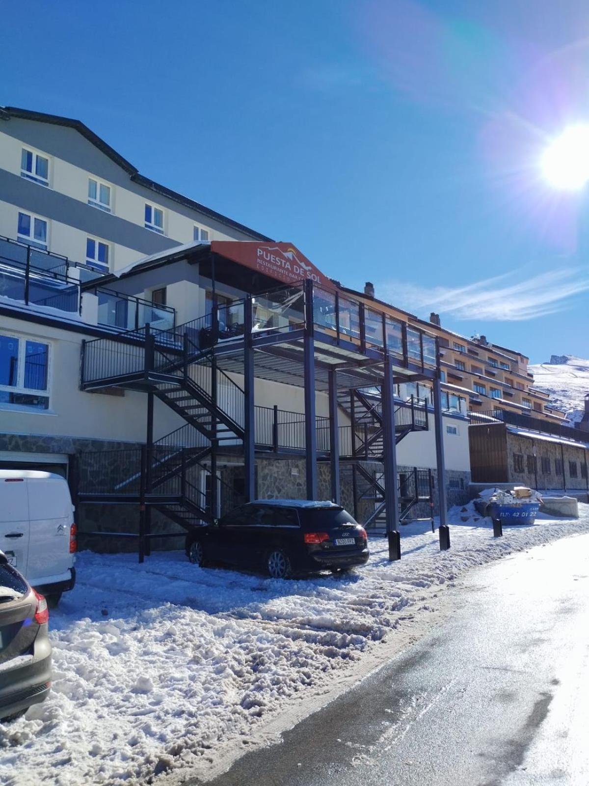 סיירה נבדה Apartamentos Montreal מראה חיצוני תמונה
